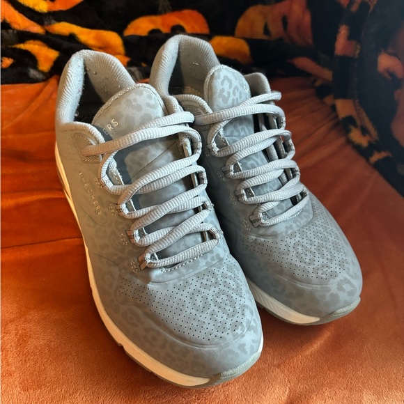 Women's Skechers Uno 2 In Kat Neato - Picture 2 of 5